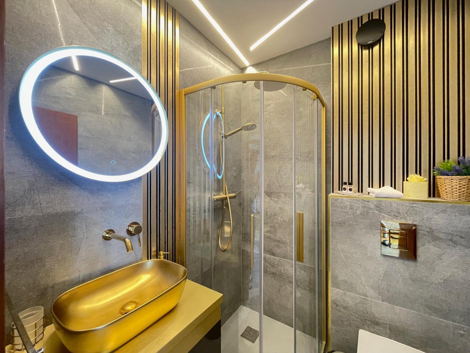 Chung cư 79 m² 2 phòng ngủ, 2 phòng tắm riêng ở Podcetrtek Ngoại thất bức ảnh